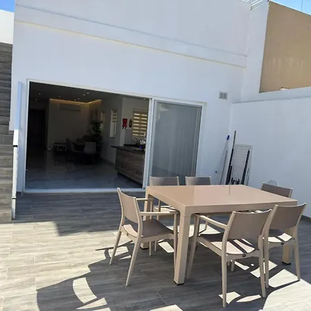 Exclusive 2 Bed Penthouse With Pool - By Hostmt * Mellieha