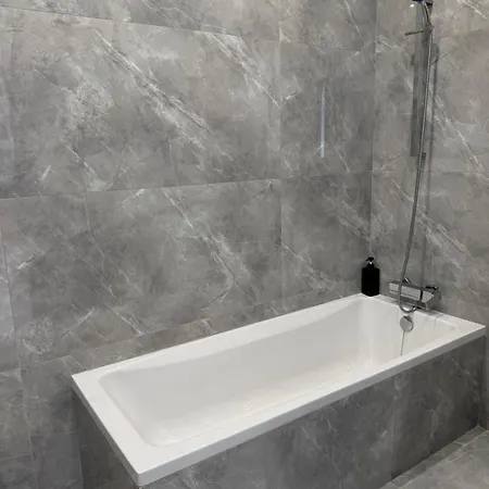 Exclusive 2 Bed Penthouse With Pool - By Hostmt Apartment *