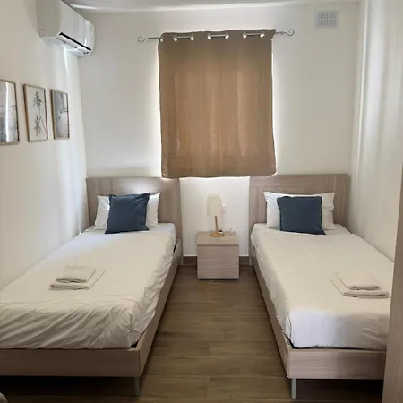Exclusive 2 Bed Penthouse With Pool - By Hostmt